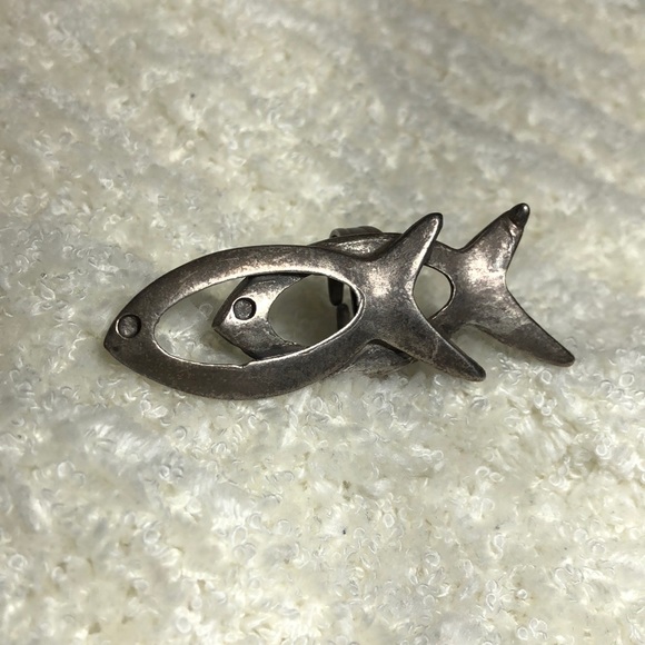unmarked Jewelry - Vintage Fish Ring
